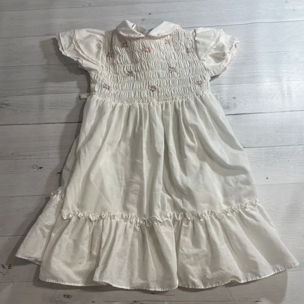 Princess Anne hand smocked dress white size‎ 5